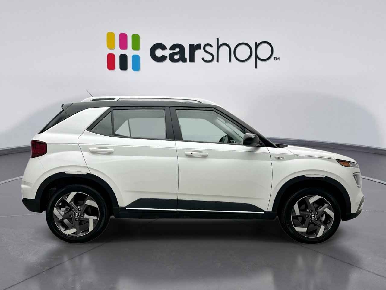 Used 2026 Hyundai Venue SEL FWD image 6