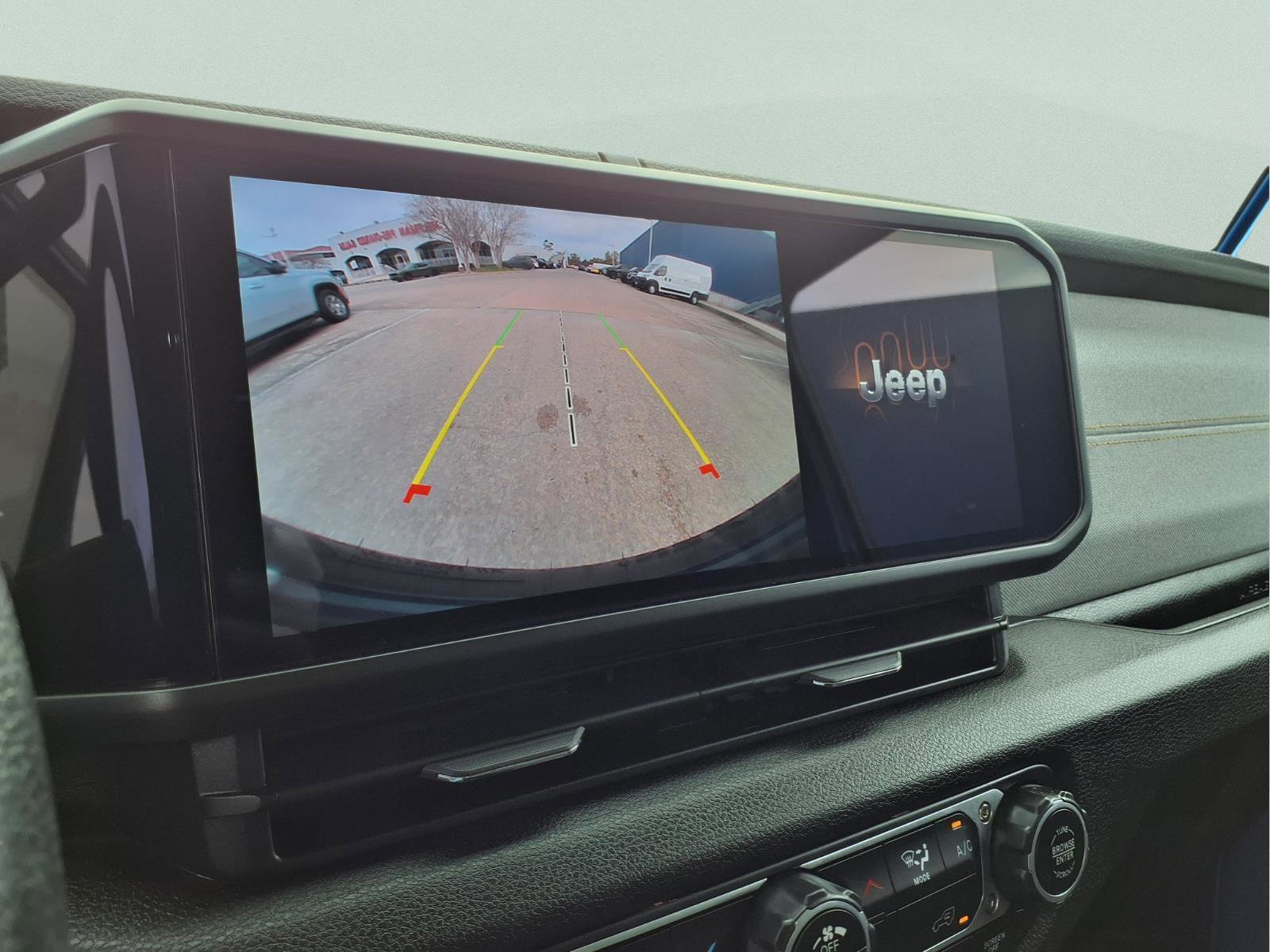 Used 2025 Jeep Wrangler Sport image 13