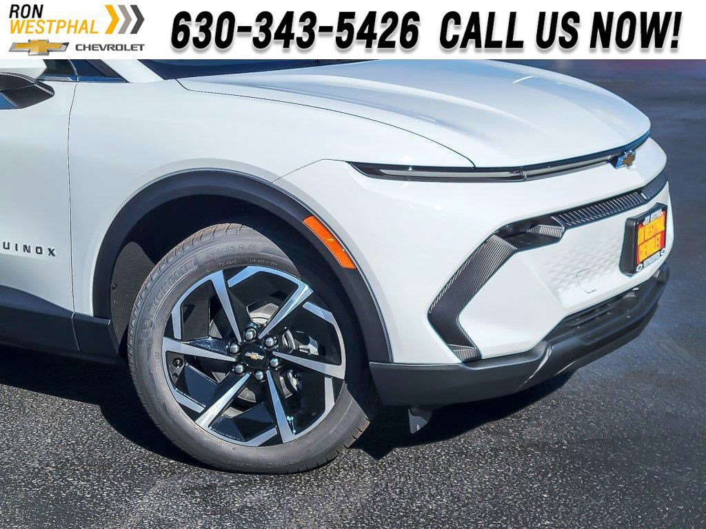 New 2026 Chevrolet Equinox EV LT image 2