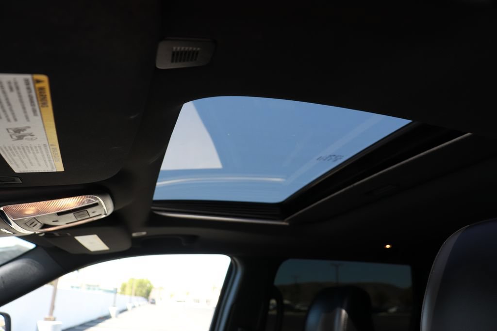 Used 2017 Jeep Grand Cherokee Altitude RWD image 23