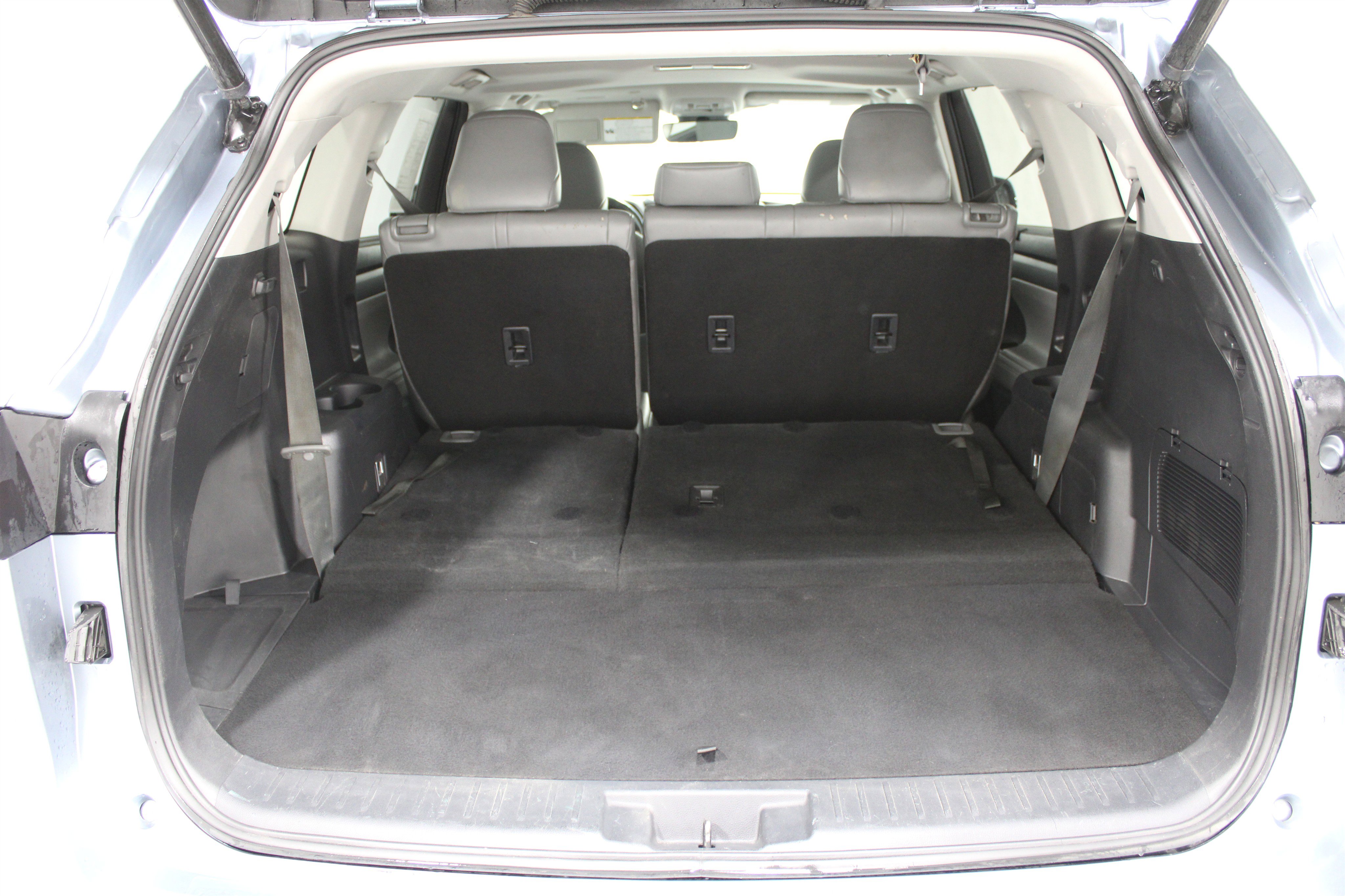 Used 2022 Toyota Highlander XLE image 24