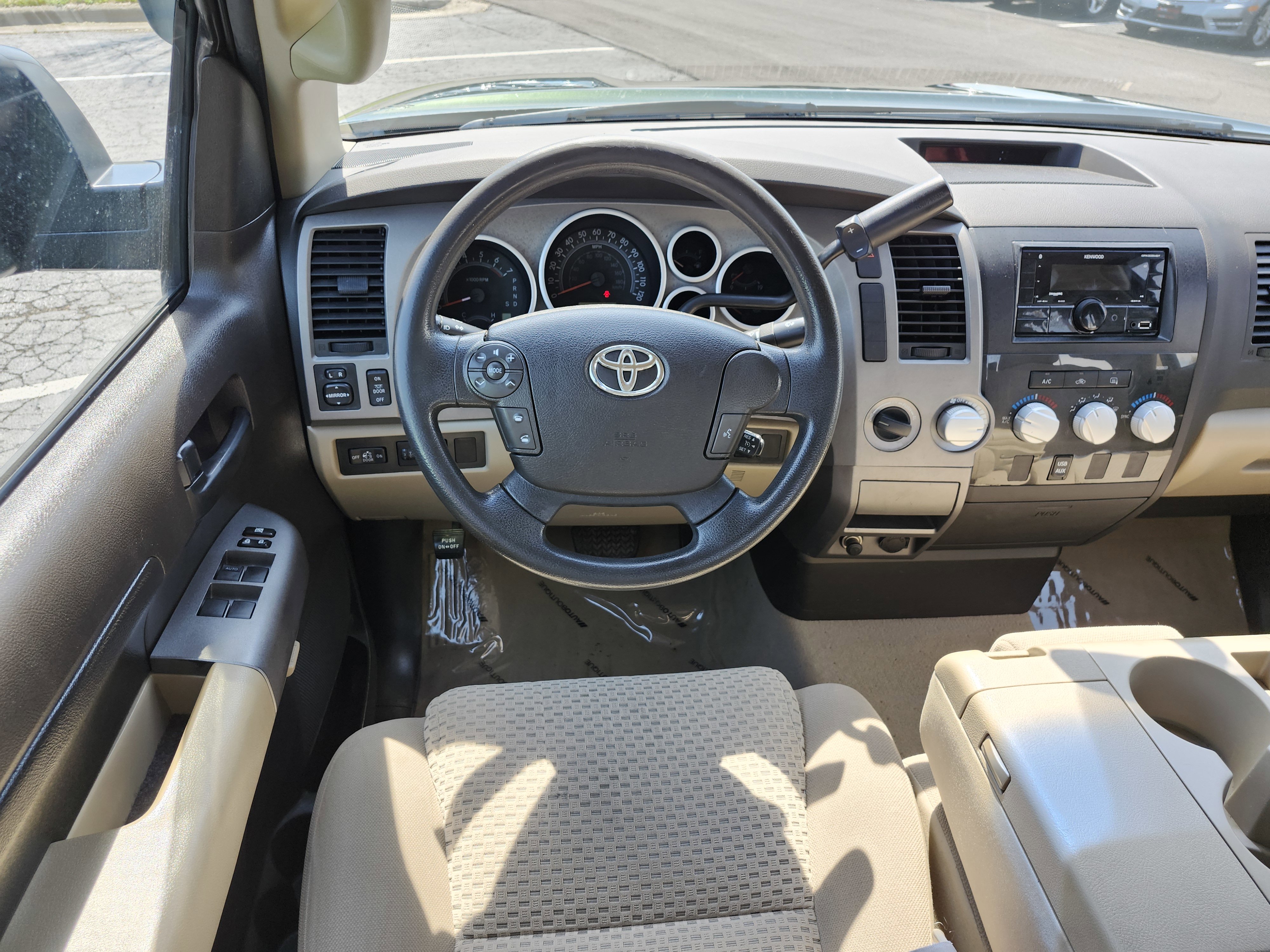 Used 2010 Toyota Tundra 4x4 Double Cab image 22