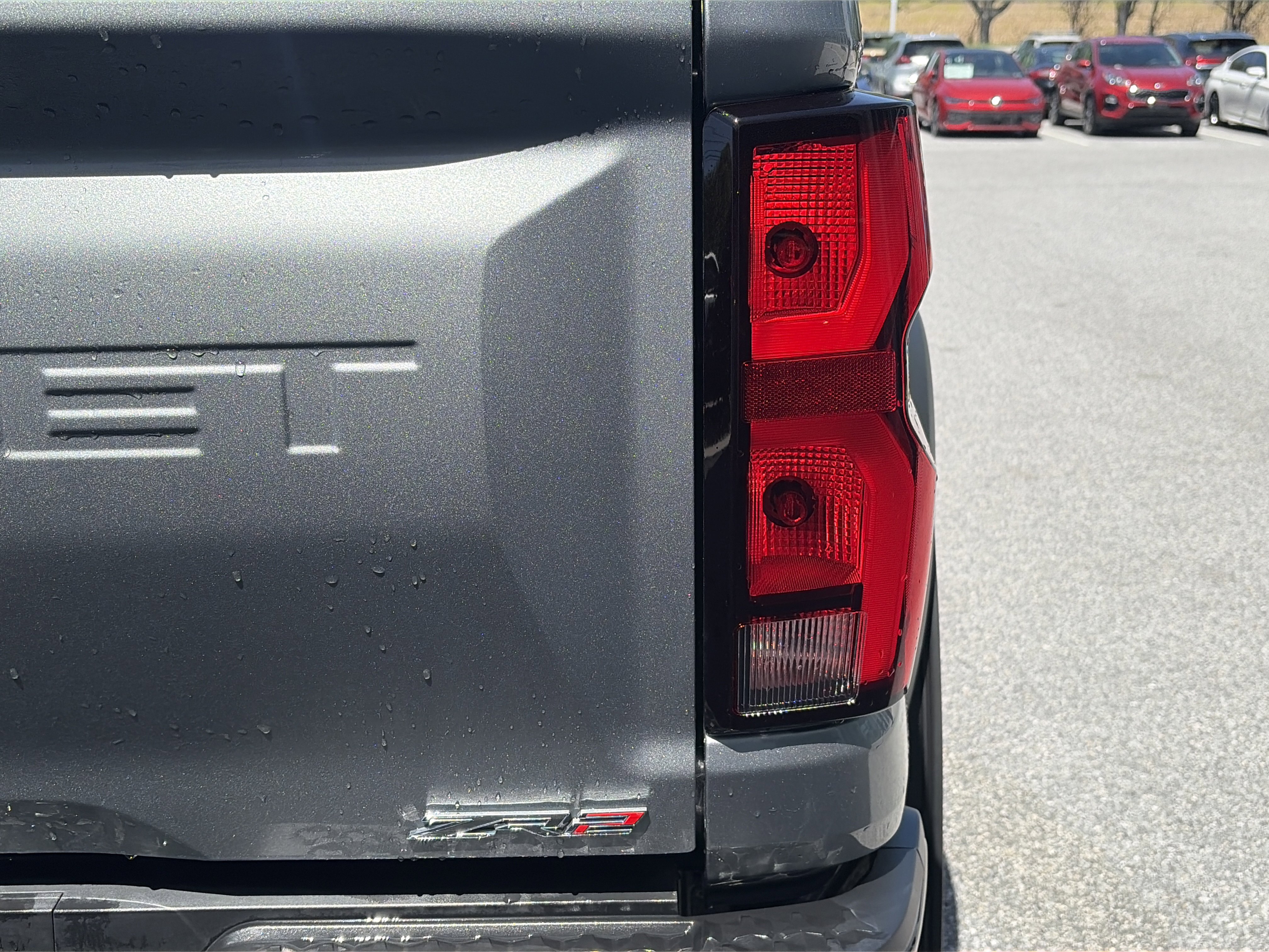 Used 2024 Chevrolet Colorado ZR2 w/ ZR2 Convenience Package III AWD/4WD image 19