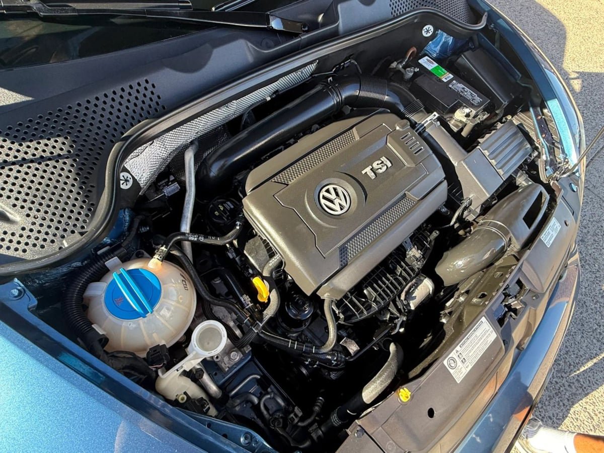 Used 2017 Volkswagen Beetle 1.8T S FWD image 24