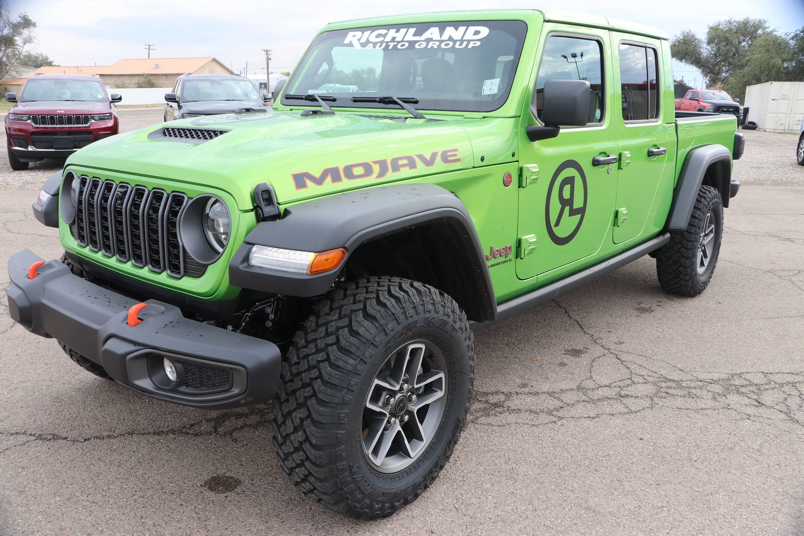 New 2025 Jeep Gladiator Mojave w/ Convenience Group AWD/4WD image 3