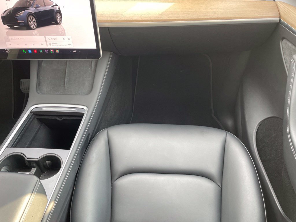Used 2023 Tesla Model Y Performance AWD/4WD image 24