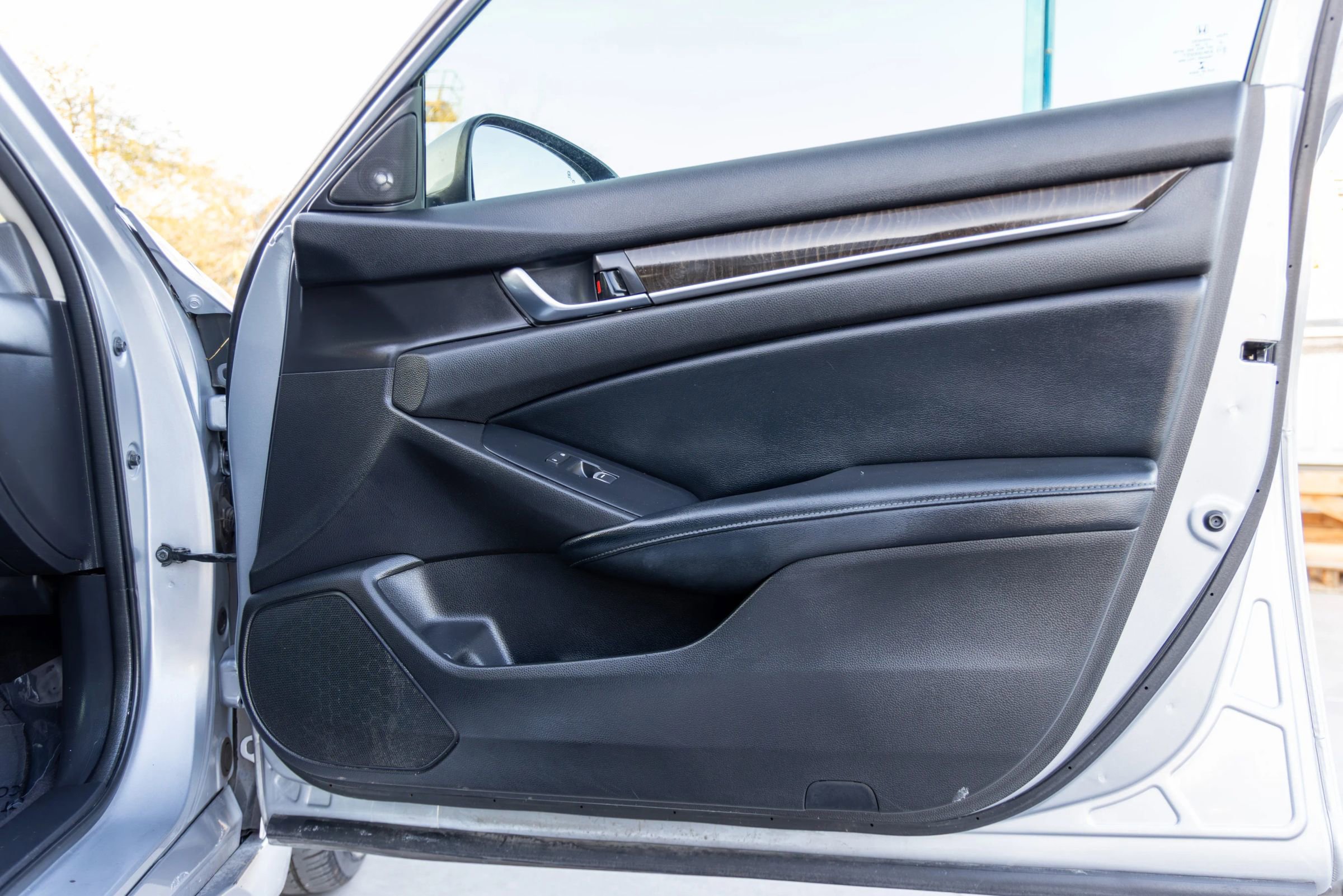 Used 2018 Honda Accord EX-L image 14