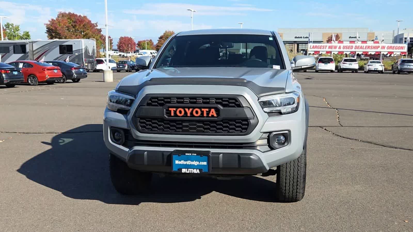 Used 2020 Toyota Tacoma TRD Off-Road AWD/4WD image 3