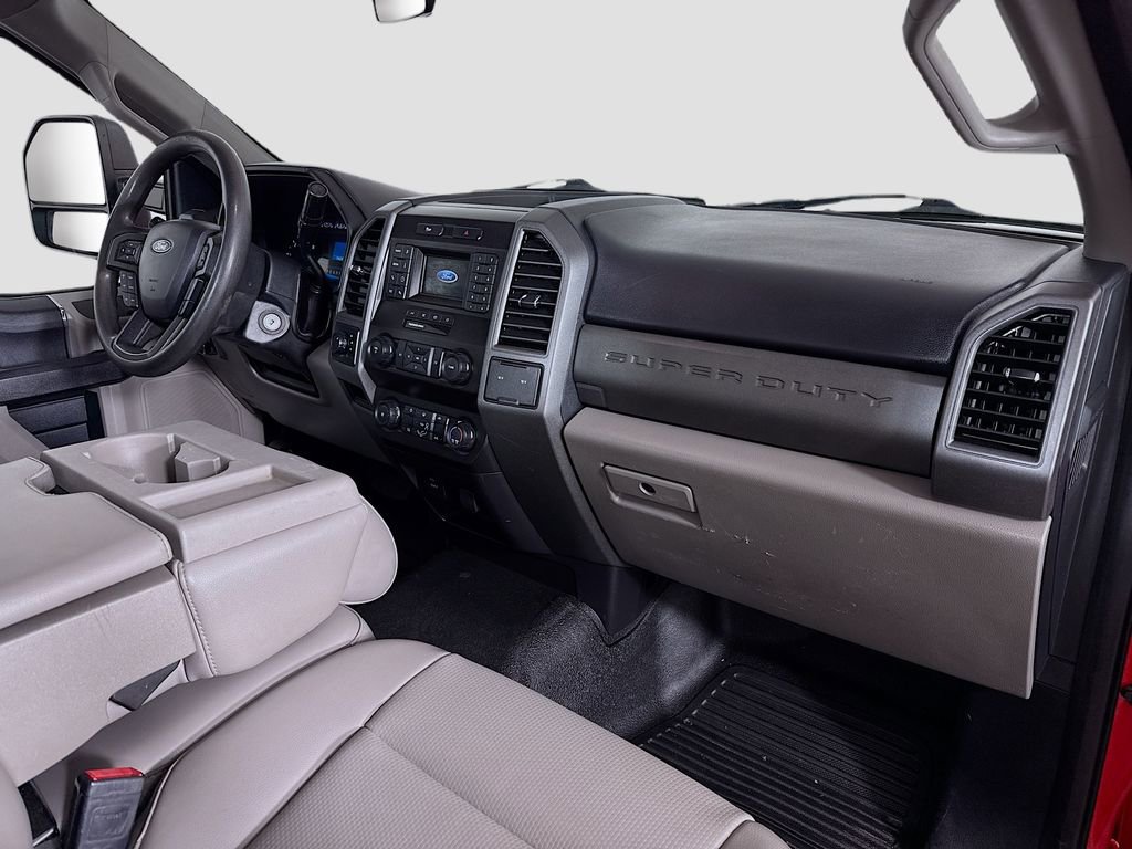 Used 2020 Ford F250 XL w/ Power Equipment Group image 24