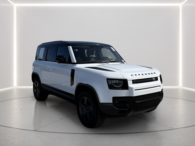 Certified 2026 Land Rover Defender 110 S AWD/4WD image 7