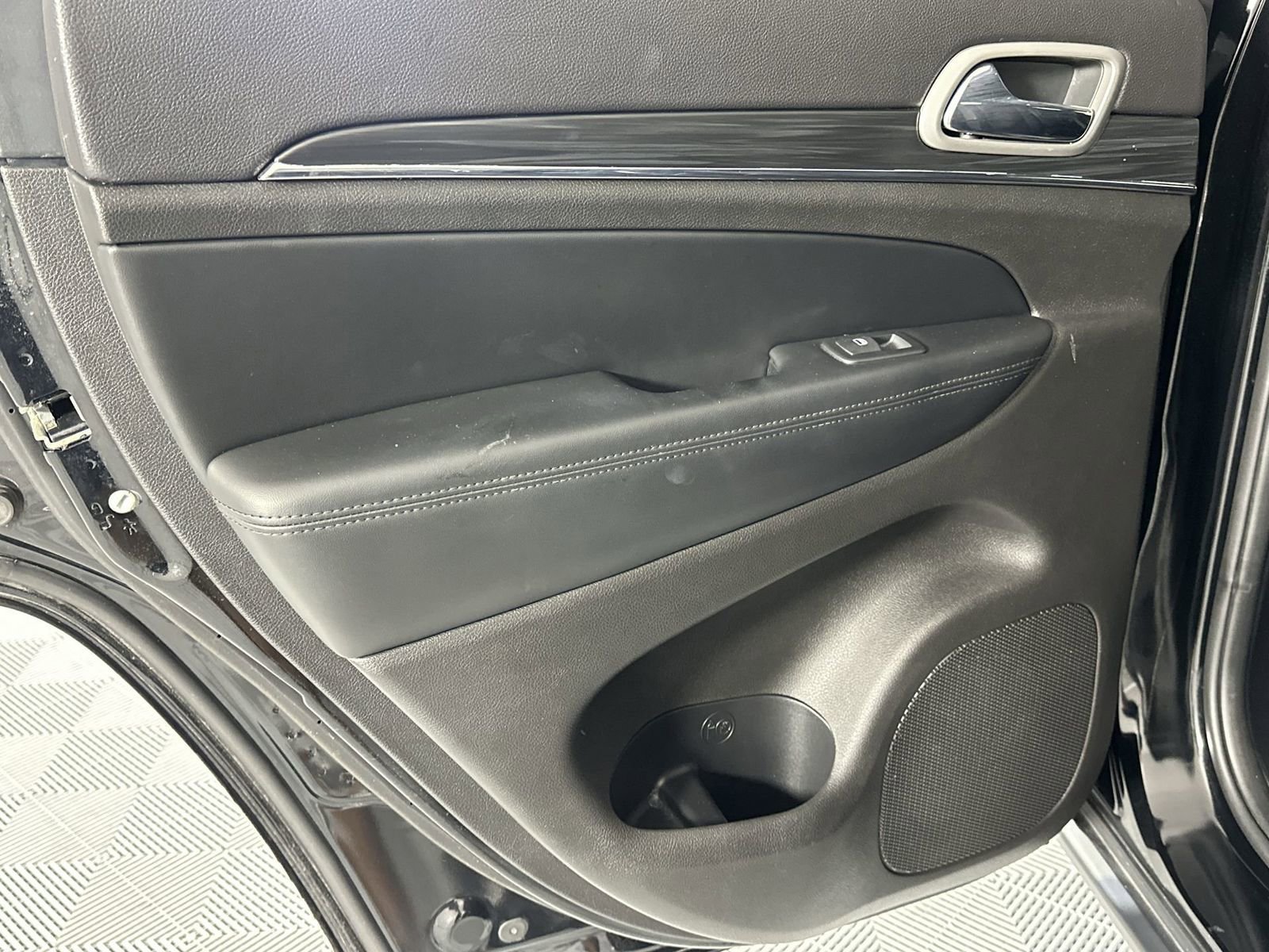 Used 2020 Jeep Grand Cherokee Limited w/ Trailer Tow Group IV AWD/4WD image 29