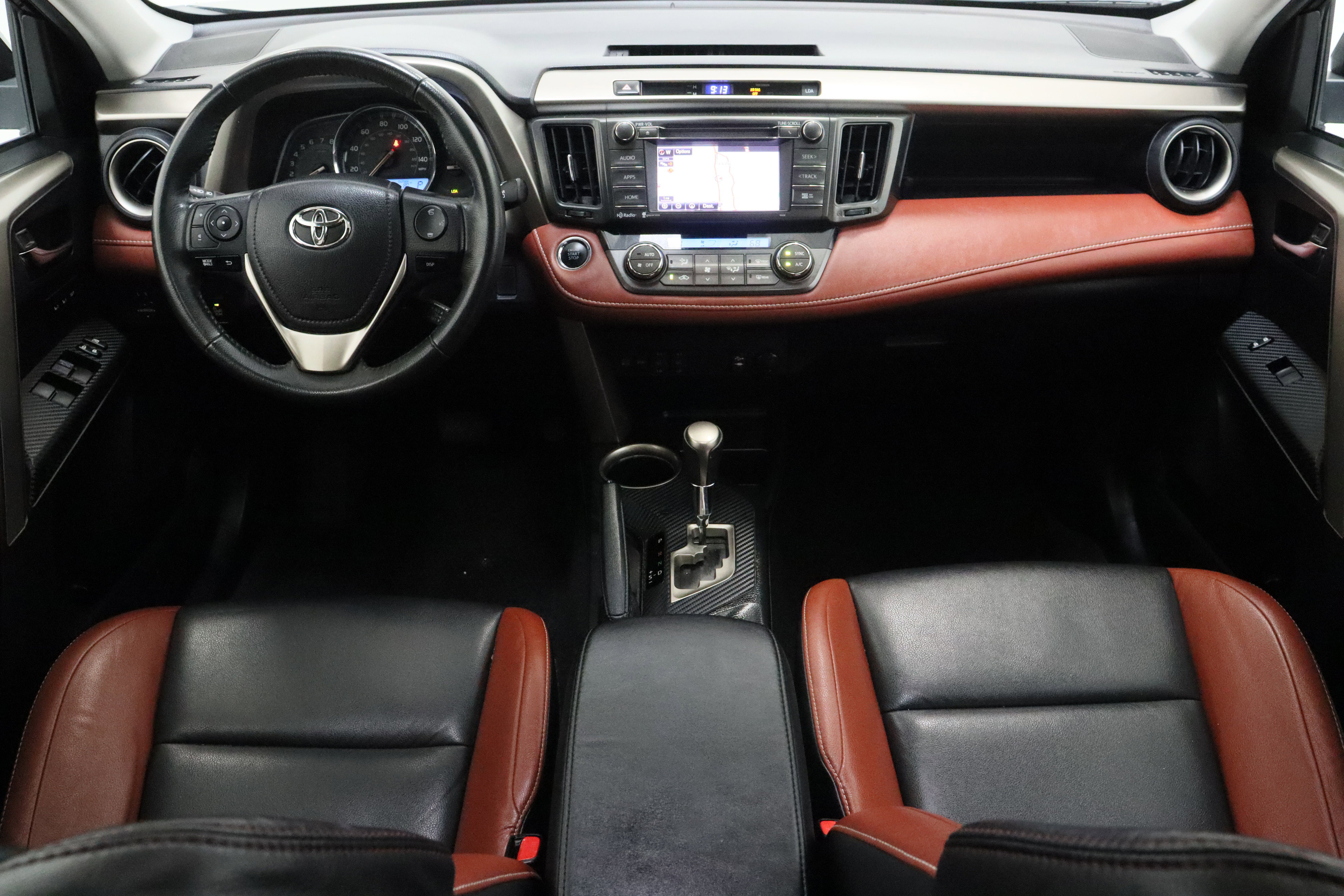 Used 2015 Toyota RAV4 Limited w/ Technology Package FWD image 32