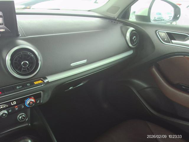 Used 2018 Audi A3 2.0T Premium image 12