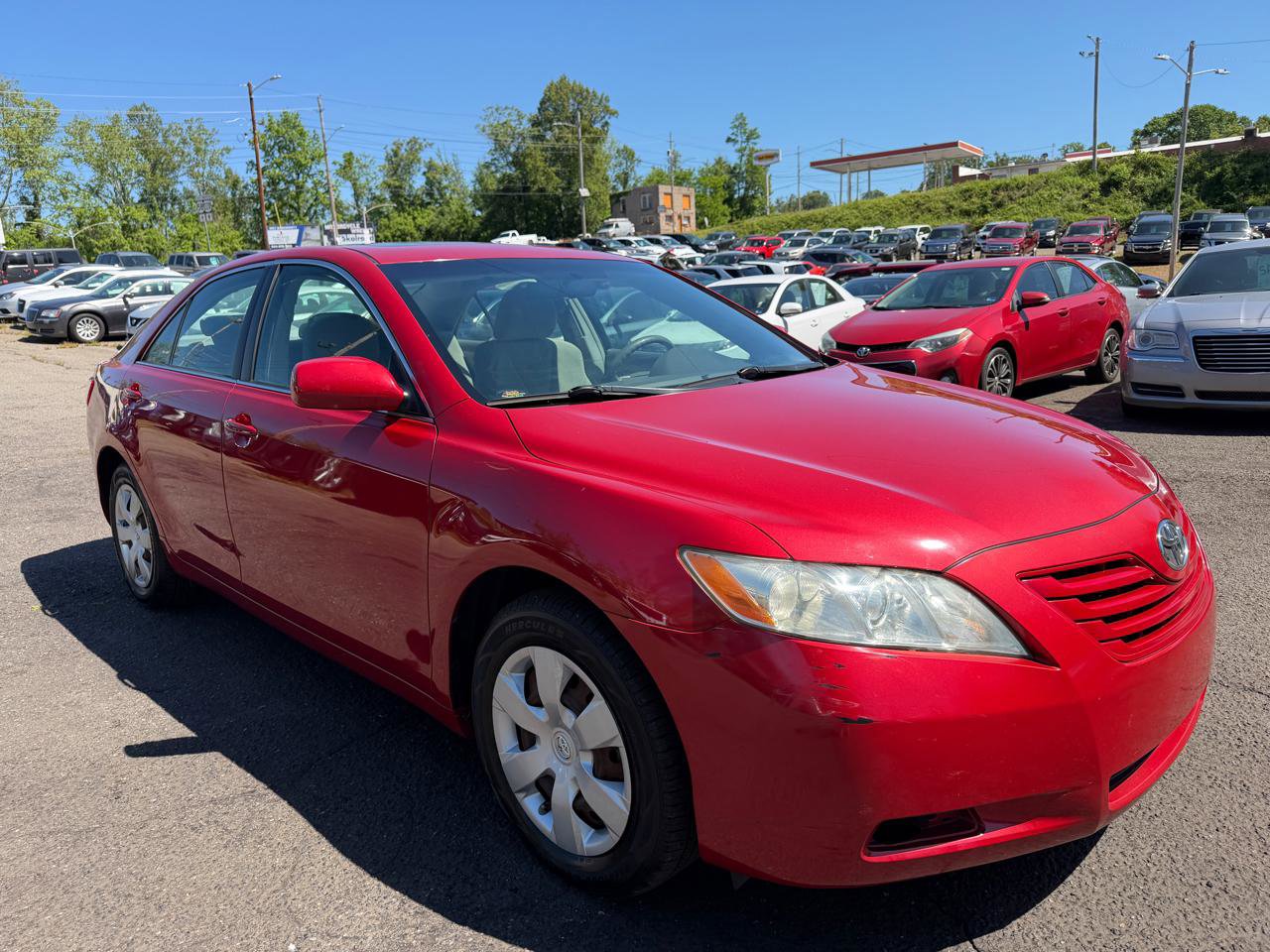 Used 2009 Toyota Camry LE FWD image 3