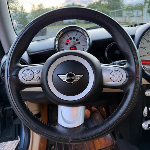 Used 2009 MINI Cooper Hardtop FWD image 11