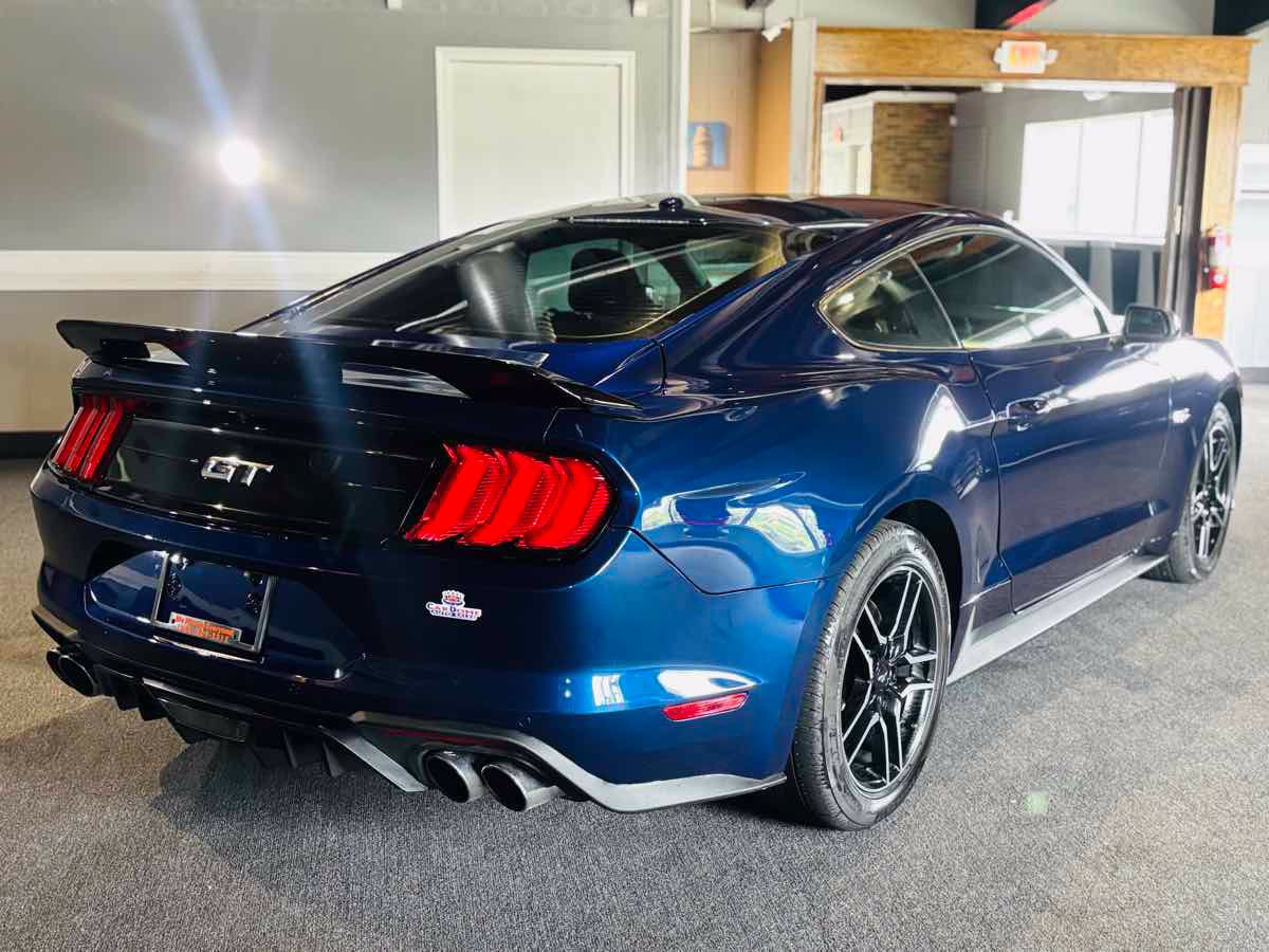 Used 2019 Ford Mustang GT RWD image 7