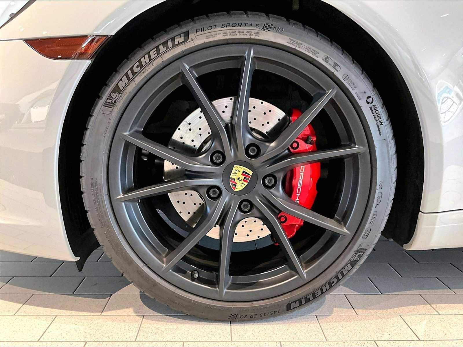 Used 2019 Porsche 911 Carrera S image 14