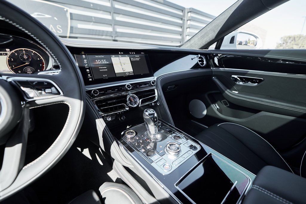 Used 2024 Bentley Flying Spur S V8 image 58