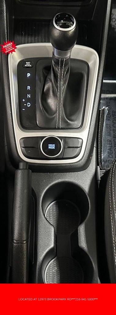 Used 2023 Hyundai Venue SEL FWD image 18