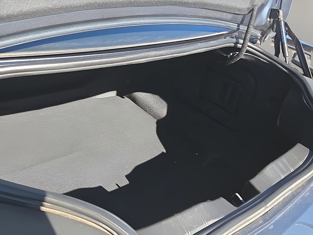 Used 2023 Chevrolet Camaro LT image 8