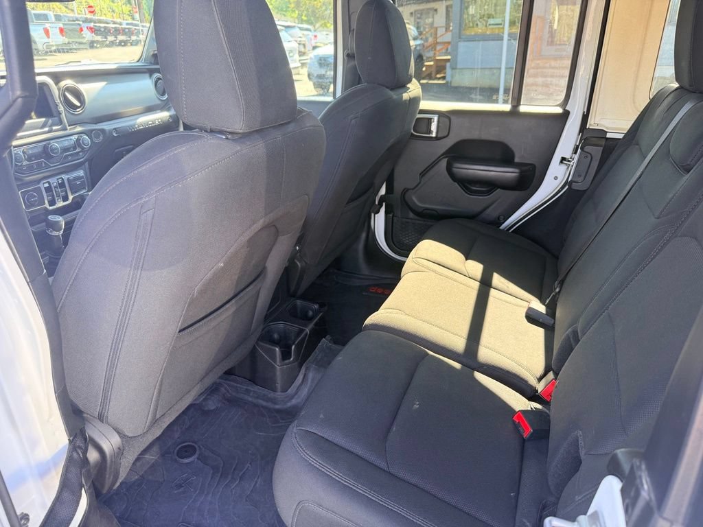 Used 2018 Jeep Wrangler Unlimited Sport AWD/4WD image 30