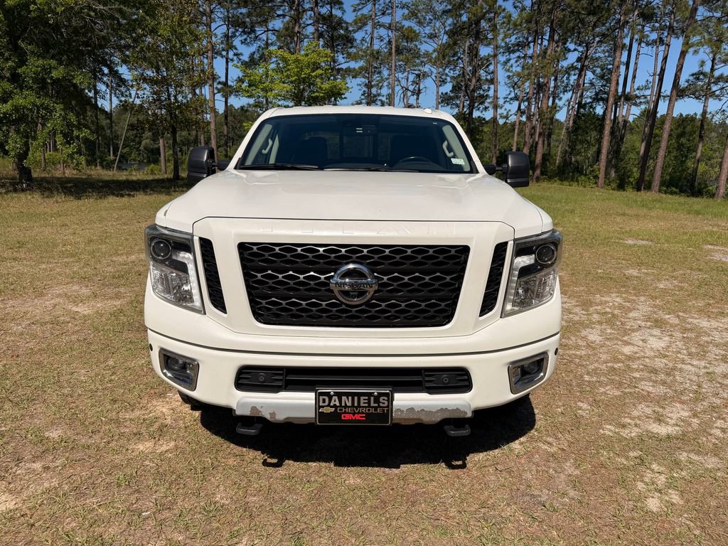 Used 2019 Nissan Titan PRO-4X AWD/4WD image 8