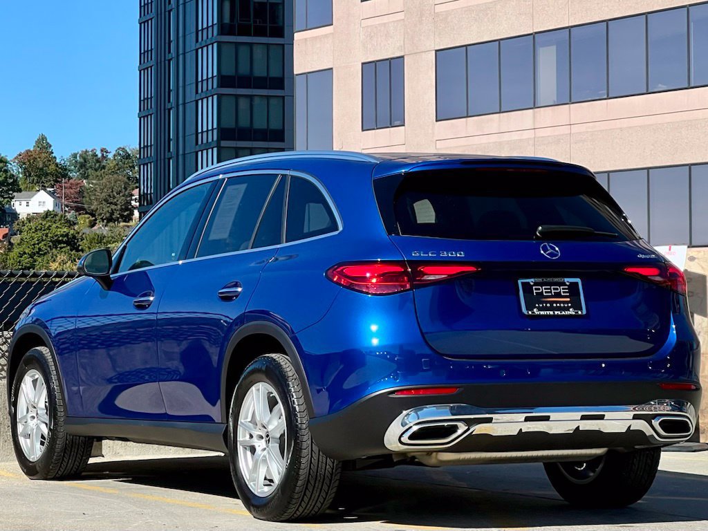 Certified 2026 Mercedes-Benz GLC 300 4MATIC image 5