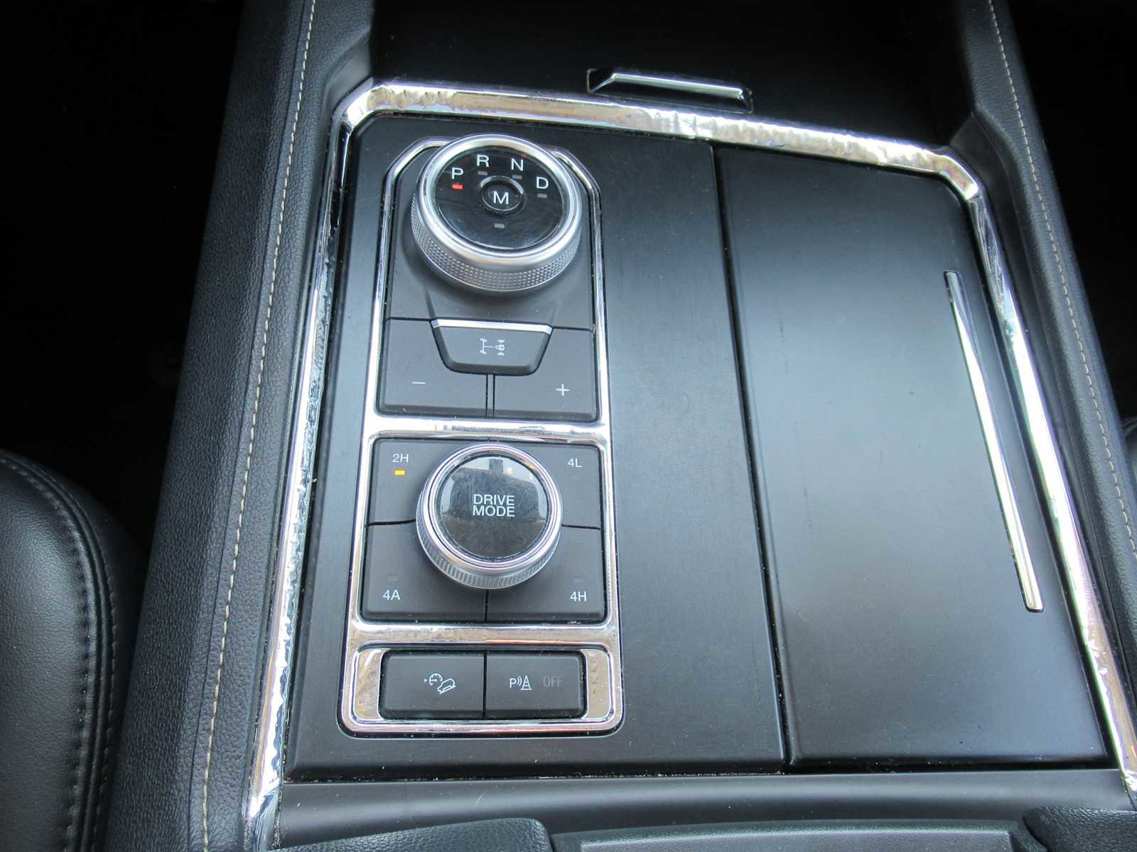 Used 2022 Ford Expedition Max XLT image 26