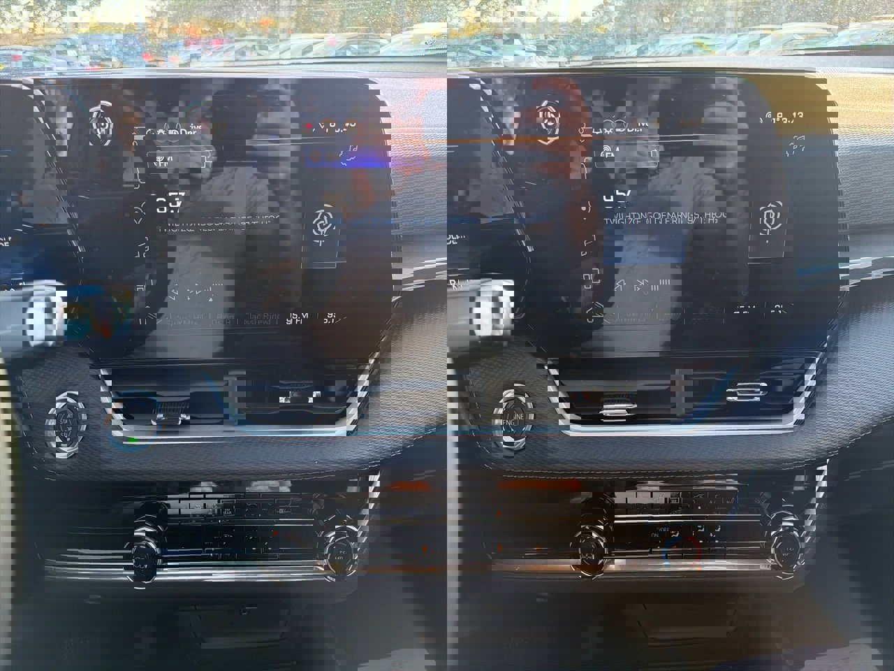 Used 2025 Chevrolet Equinox LT image 14