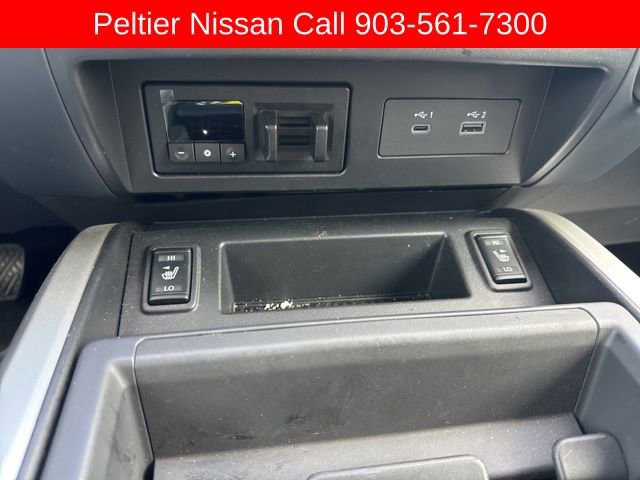 Used 2024 Nissan Titan SV w/ SV Convenience Package image 16