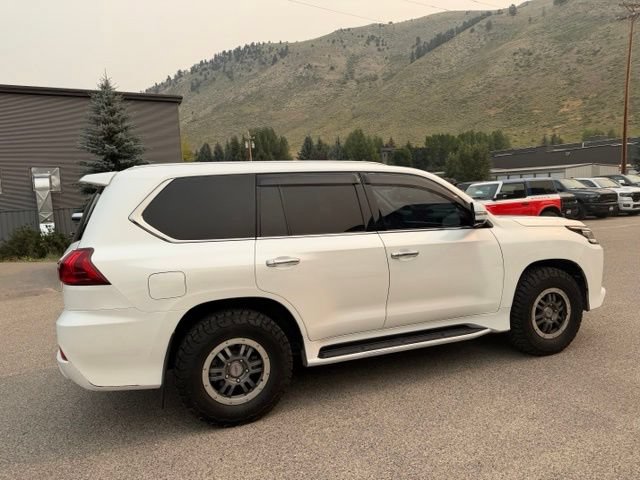 Used 2017 Lexus LX 570 4WD w/ Luxury Package image 8
