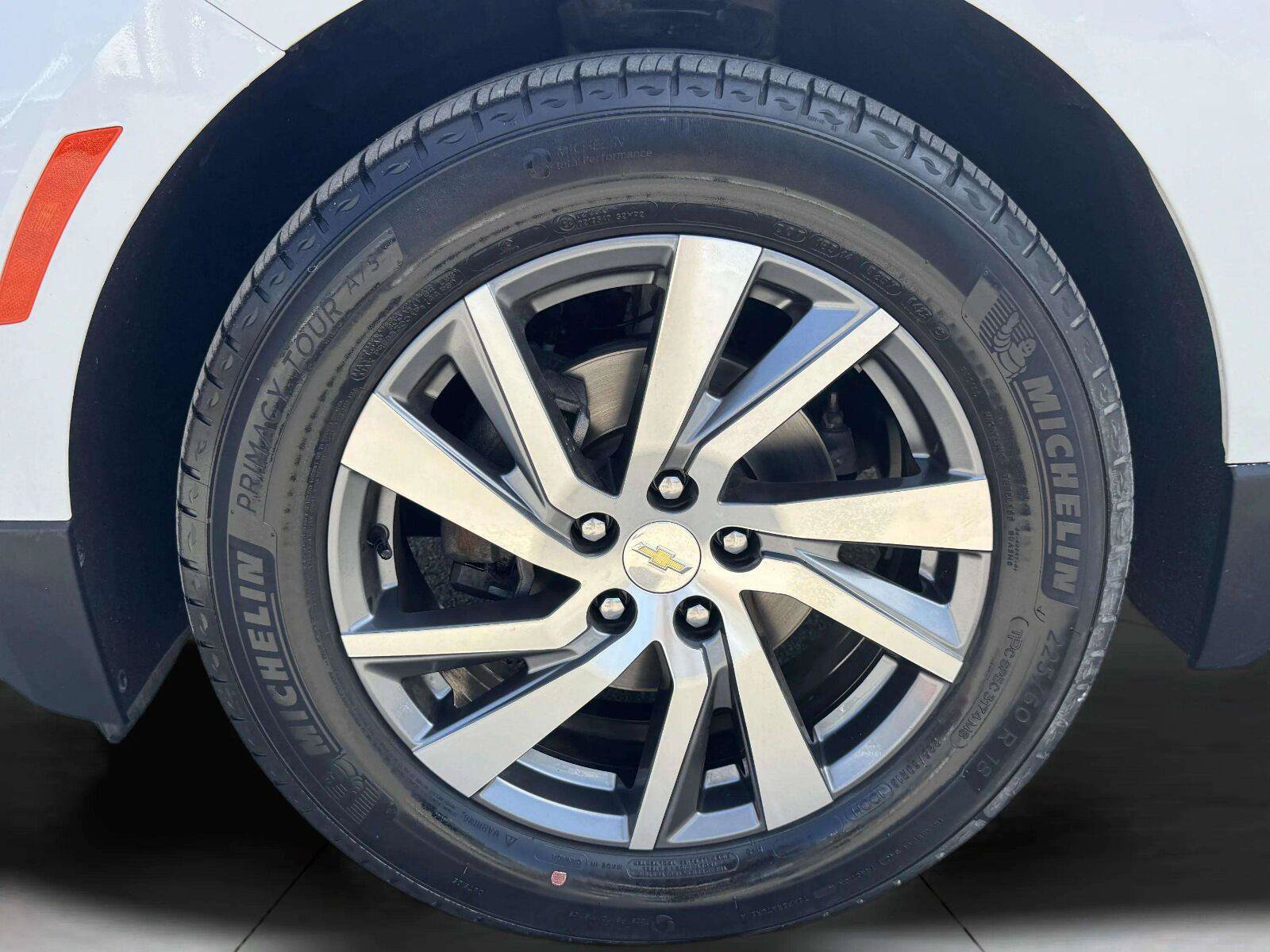 Used 2023 Chevrolet Equinox LT FWD image 50