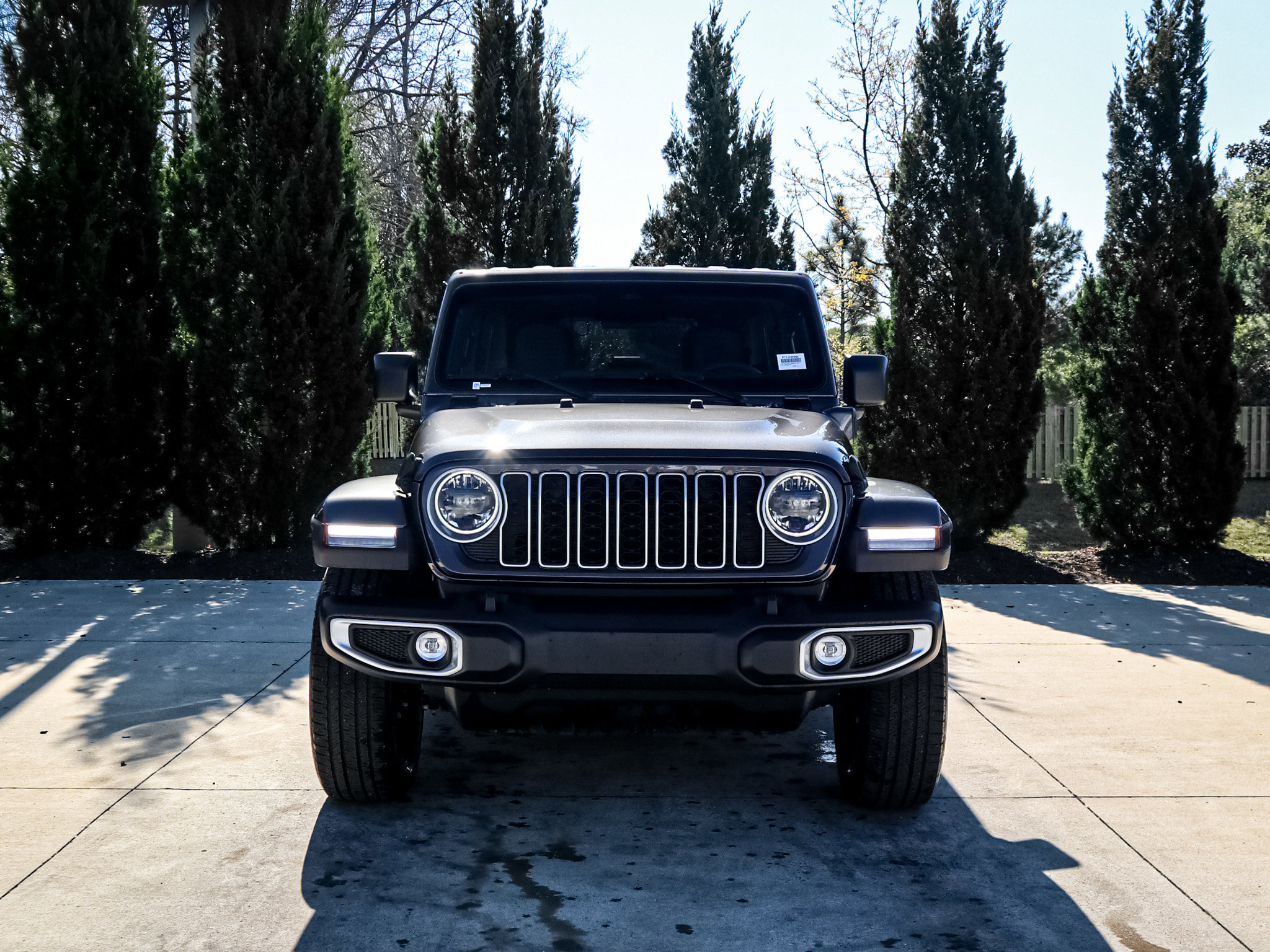 Used 2025 Jeep Wrangler Sahara image 3