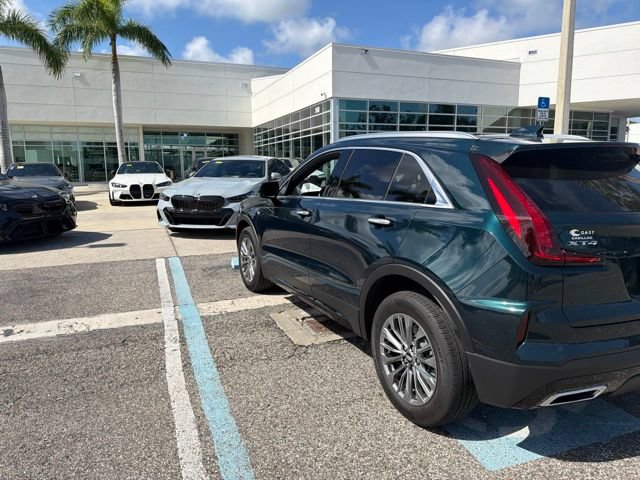 Used 2025 Cadillac XT4 Premium Luxury FWD image 13