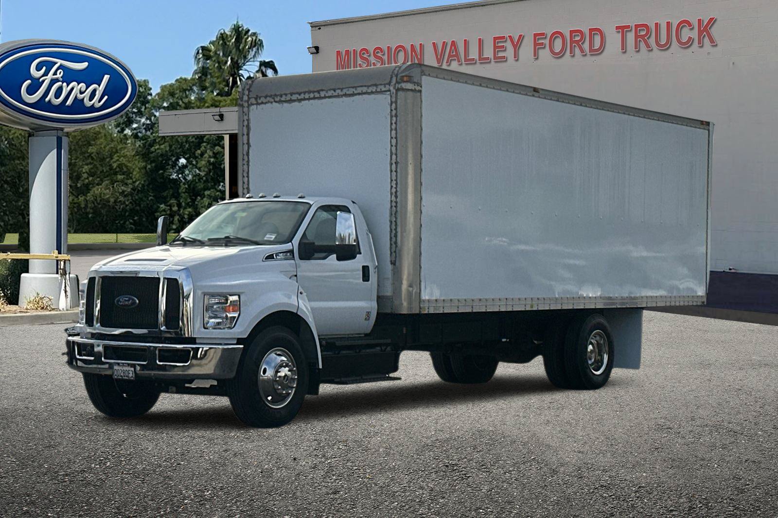 Used 2021 Ford F650 2WD Regular Cab Super Duty image 8