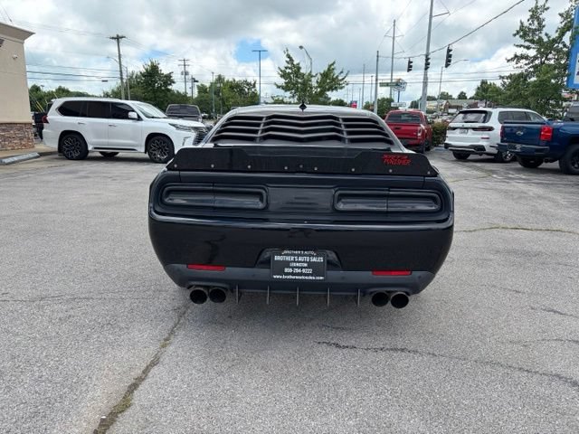 Used 2018 Dodge Challenger SRT w/ Technology Group RWD image 8