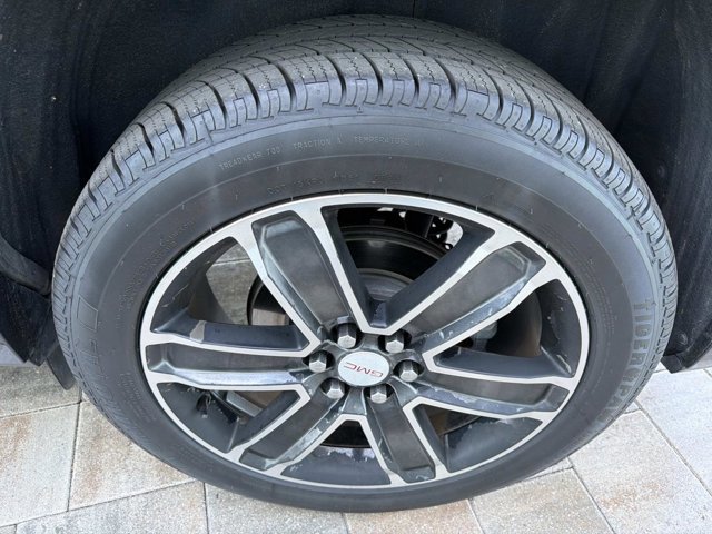 Used 2017 GMC Acadia Denali w/ Technology Package image 34