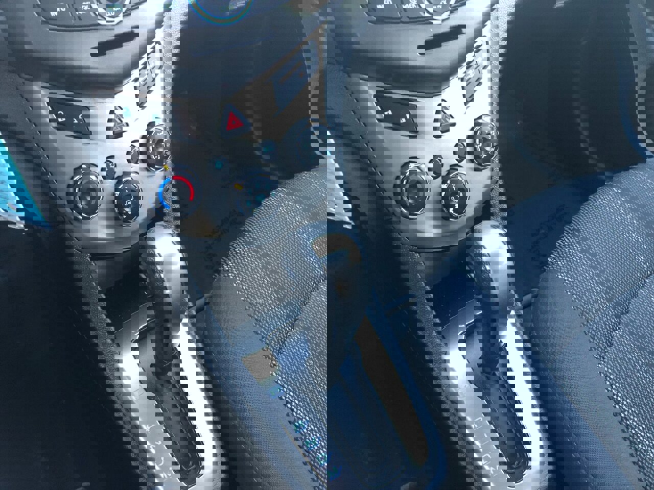 Used 2014 Chevrolet Sonic LT image 11