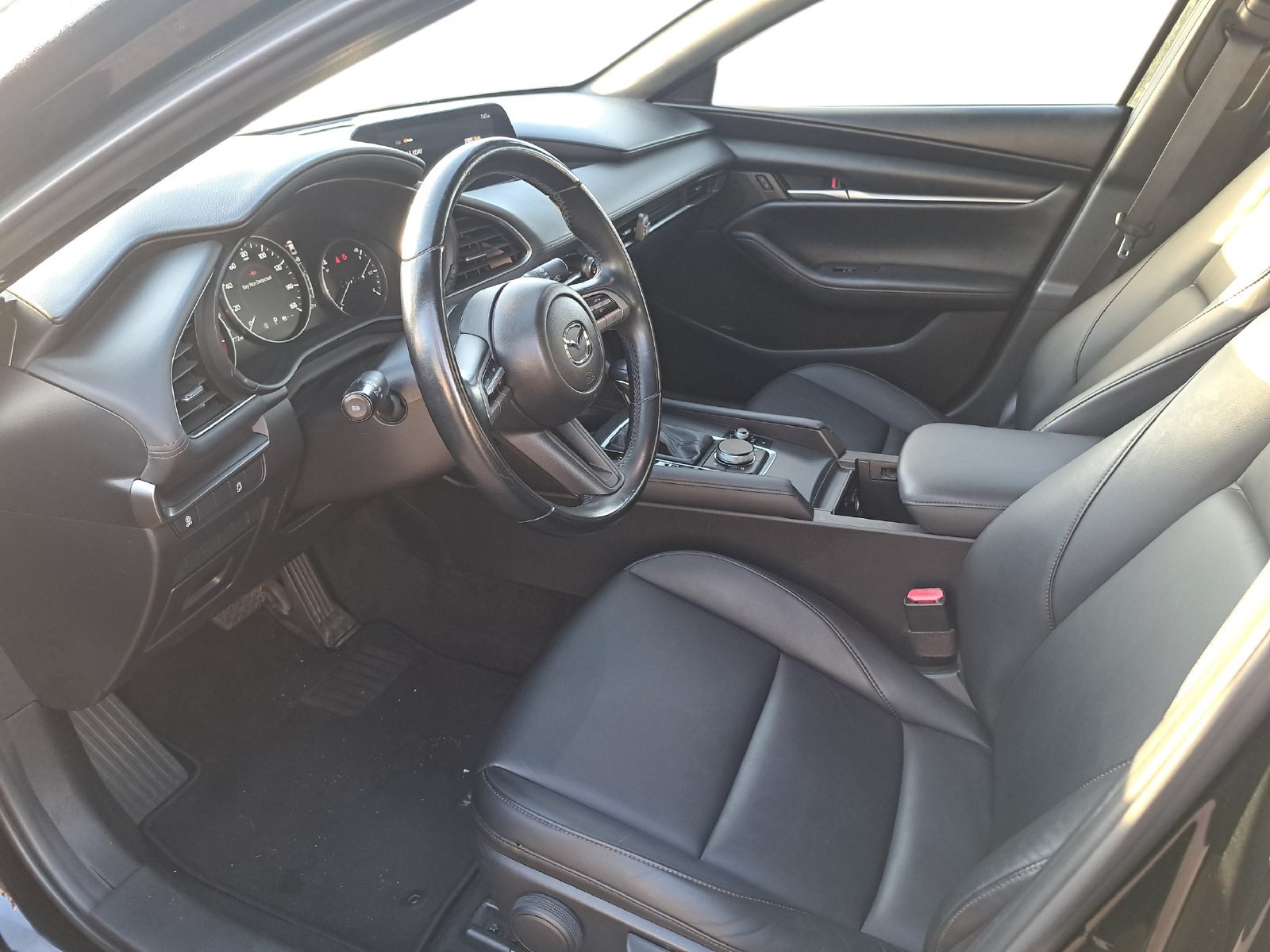 Used 2021 MAZDA MAZDA3 s FWD image 9