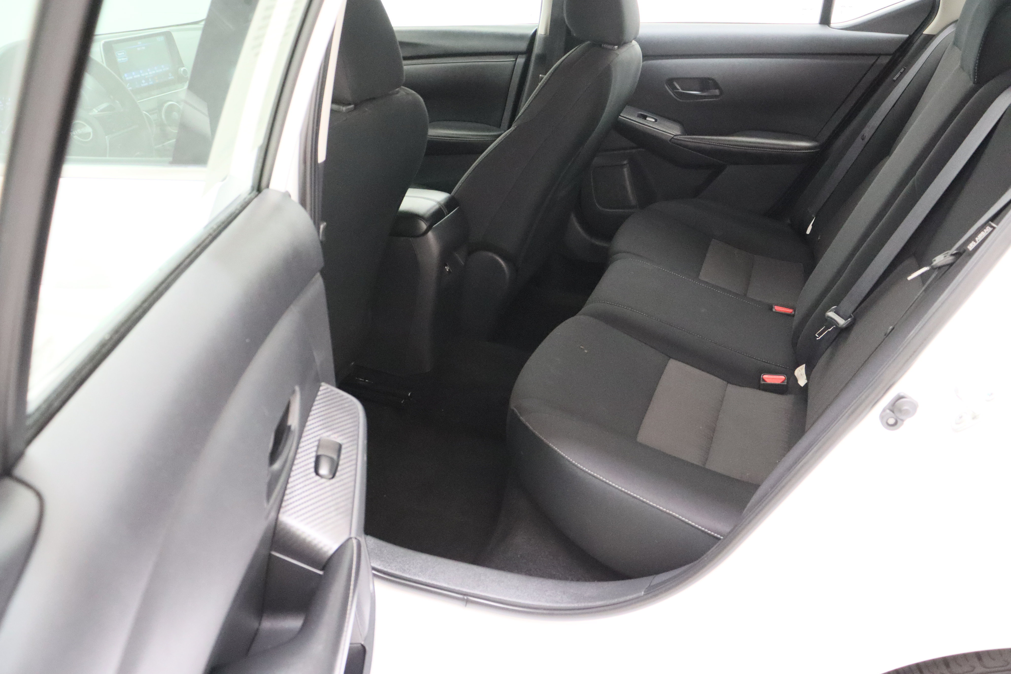 Used 2024 Nissan Sentra SV FWD image 27
