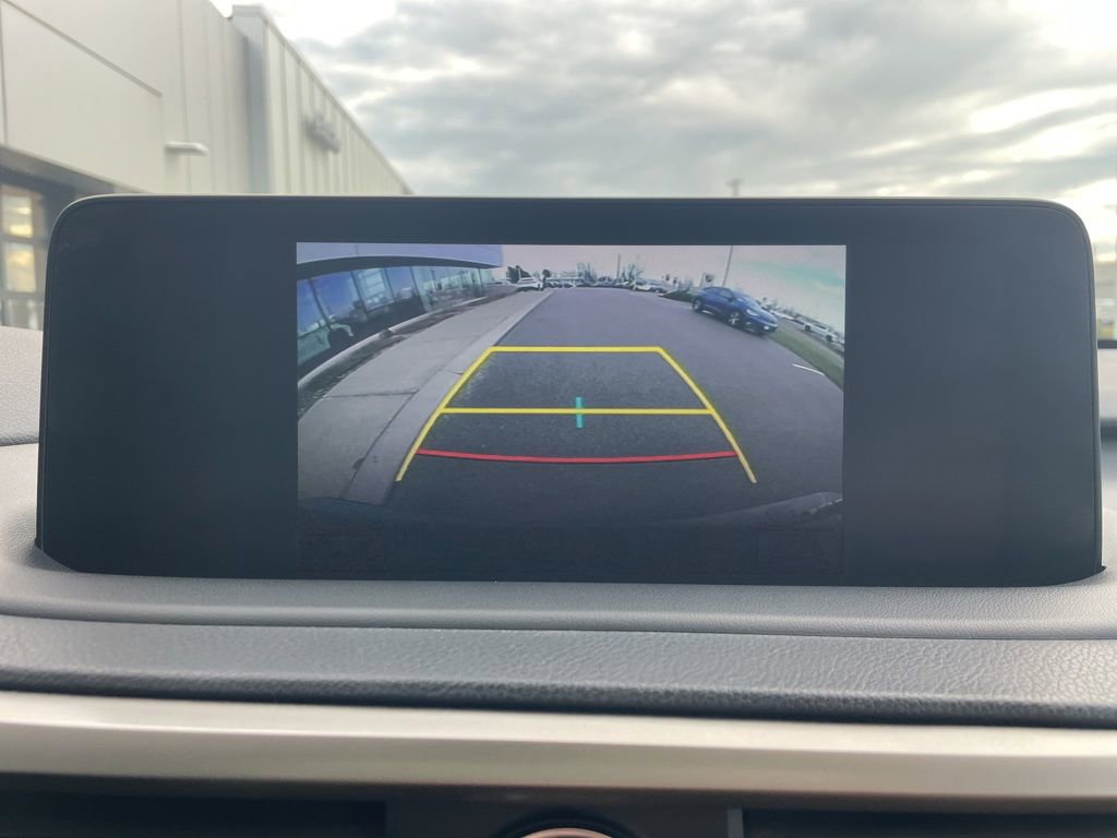 Used 2021 Lexus RX 350L Premium w/ Premium Package image 31