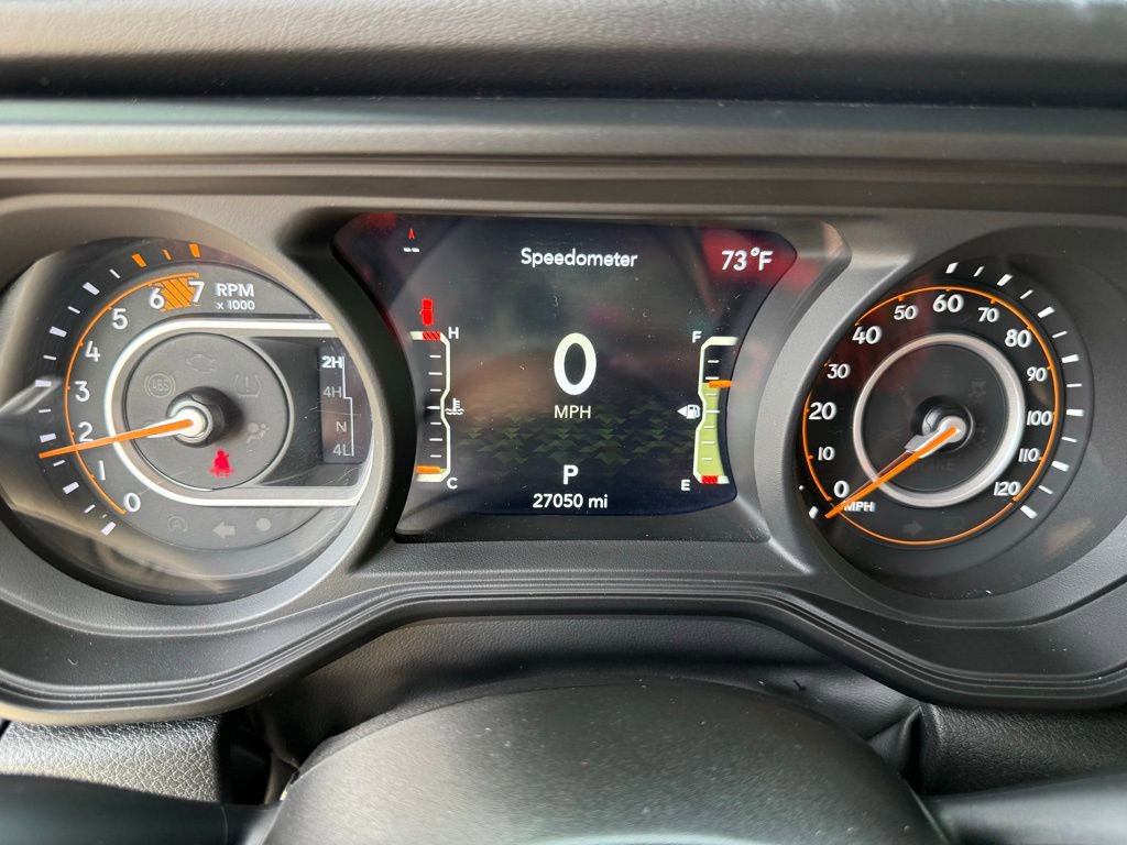 Used 2024 Jeep Wrangler Rubicon w/ Technology Group image 18