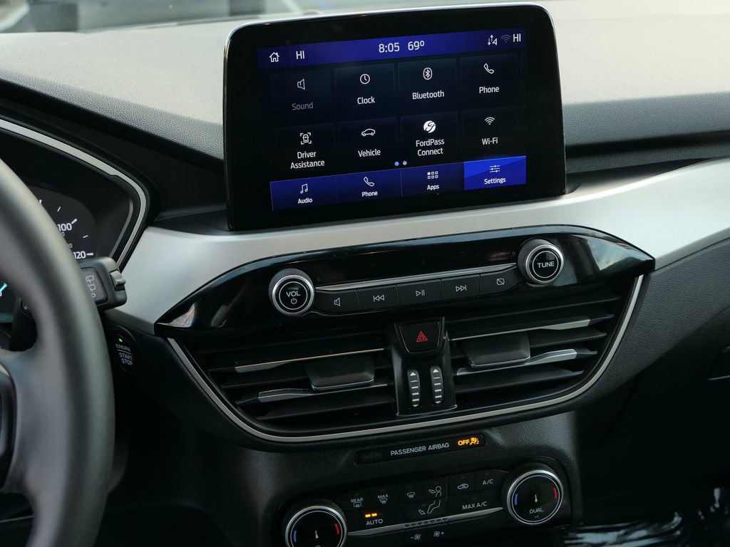 Used 2022 Ford Escape SE w/ SE Sport Appearance Package image 21