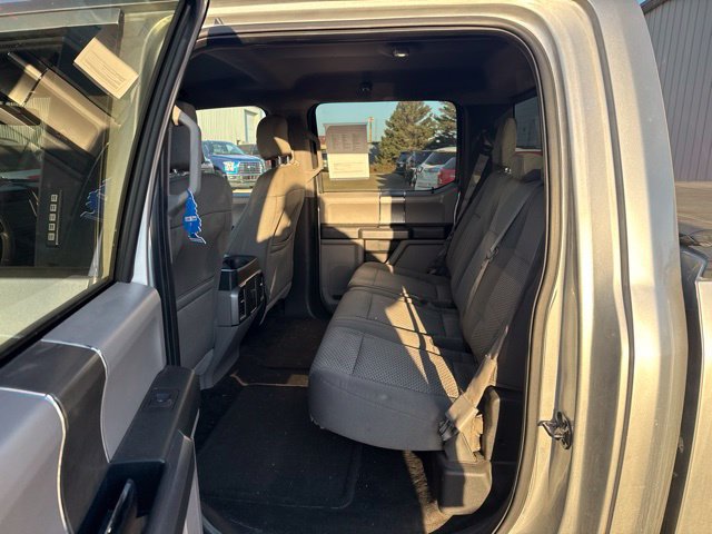 Used 2015 Ford F150 XLT w/ Equipment Group 302A Luxury AWD/4WD image 4