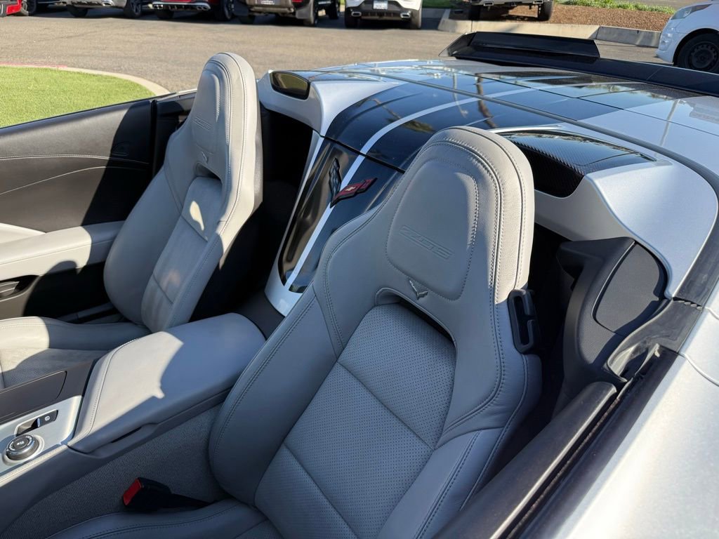 Used 2018 Chevrolet Corvette Z06 RWD image 14