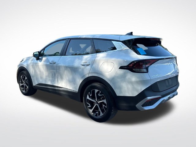 Used 2024 Kia Sportage EX FWD image 3