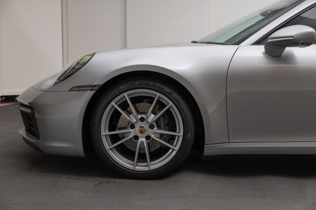 Used 2024 Porsche 911 Carrera image 40