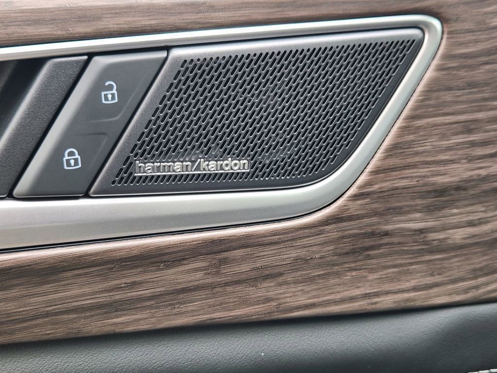 New 2026 Volkswagen Atlas SEL Premium R-Line image 5