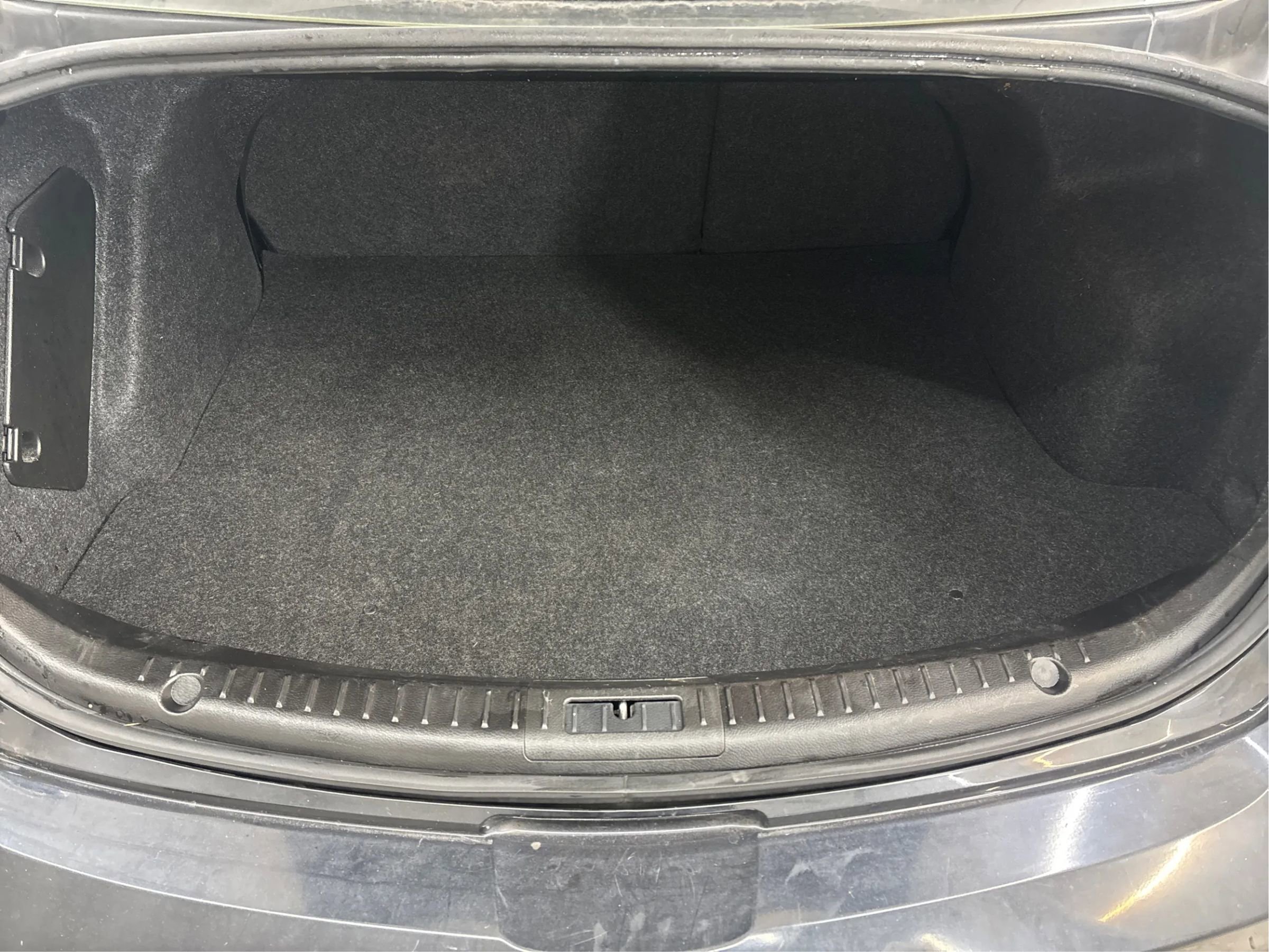 Used 2013 MAZDA MAZDA3 i Sport image 16