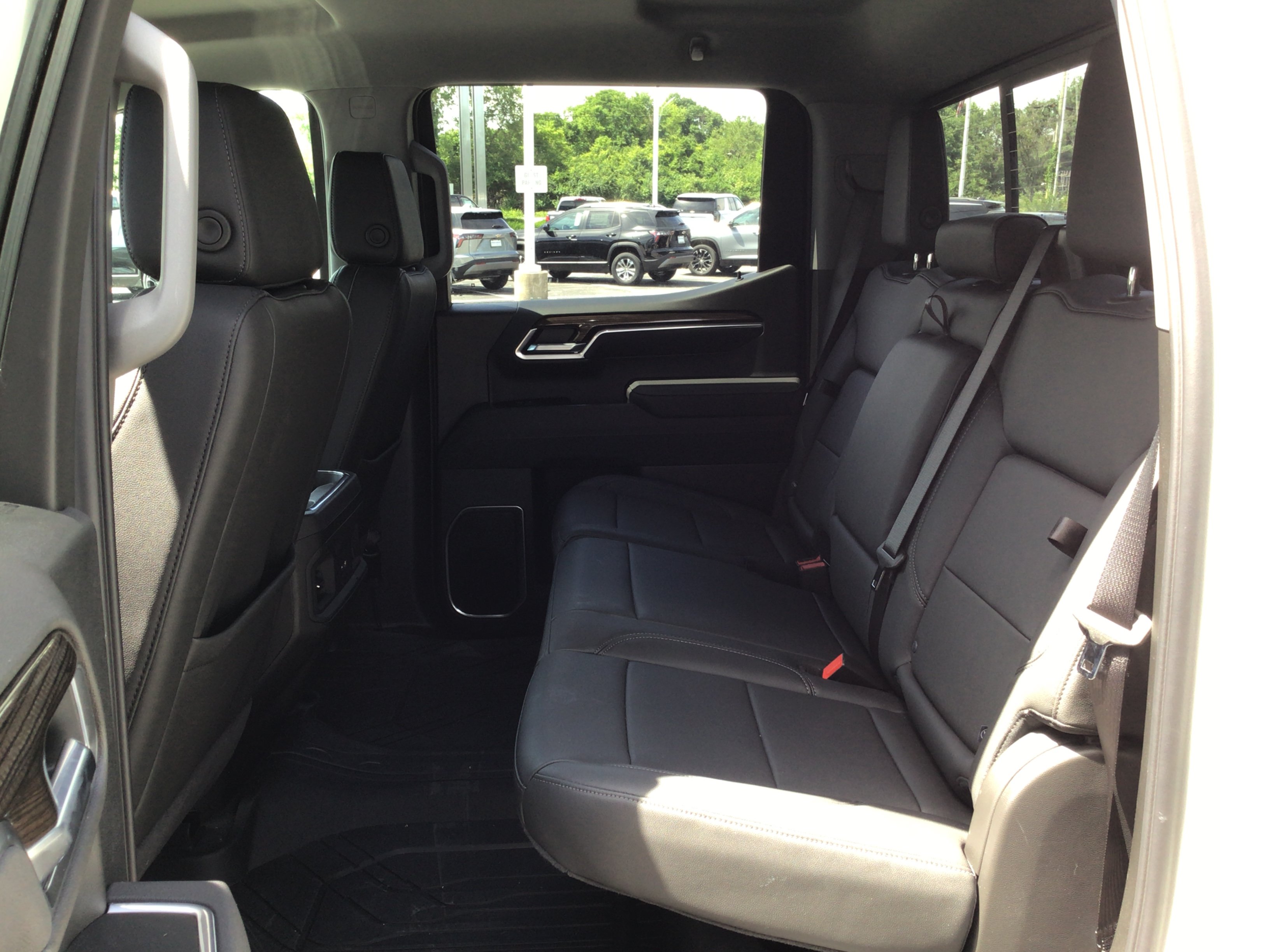 New 2026 Chevrolet Silverado 1500 RST w/ Convenience Package II AWD/4WD image 18